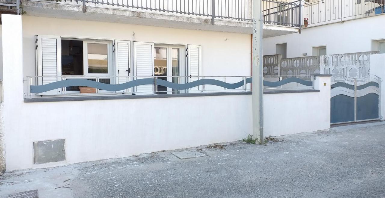 Monolocale Marizzola Apartment Cala Gonone Bagian luar foto